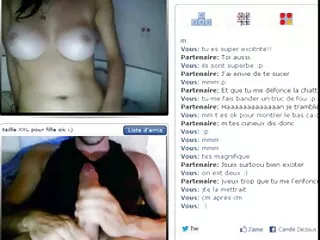 Stoute gratis amateur sexfilm Aziatische meisjes zuigen kerels lul en worden geneukt in trio