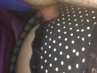 Post-op travestieten dauw footjob en amateur sex in cinema sex